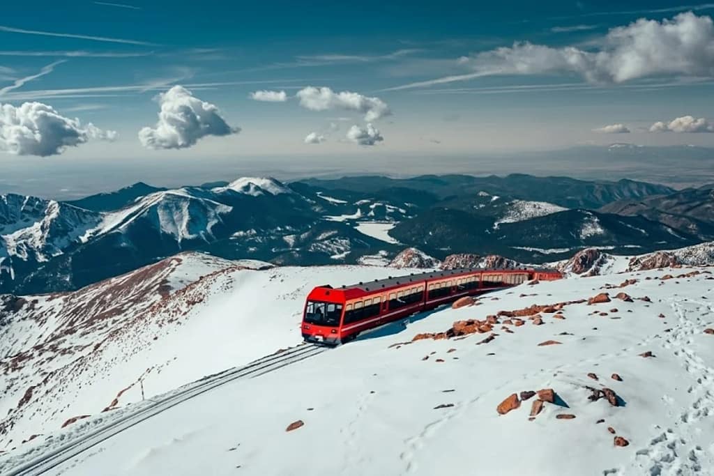 Incredible Train Journeys Across America You Probably Didn't Know Existed