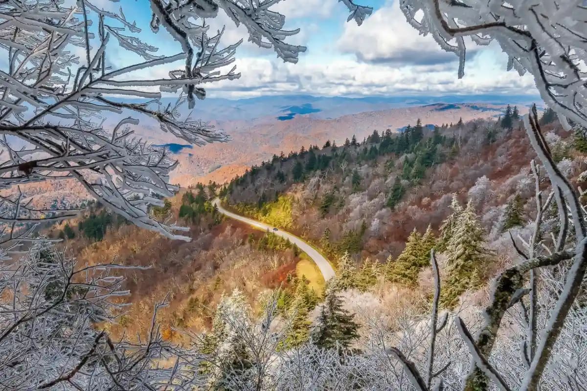 17 Jaw-Dropping US Road Trip Routes That Belong on Your Bucket List